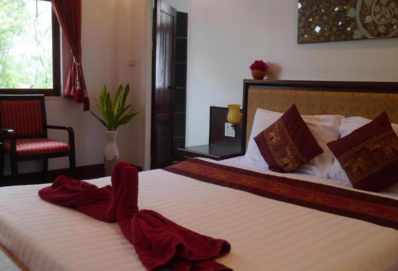 标准房带园景, Ao Thai Resort