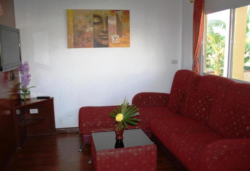 בקתה דלוקס, Ao Thai Resort