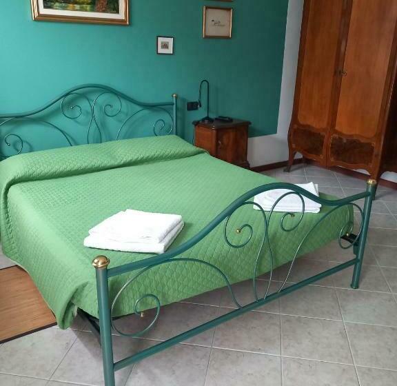 标准三人间, B&b La Casarella