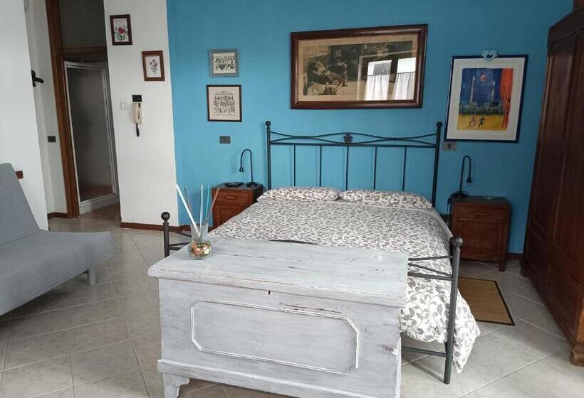 Семейный Номер, B&b La Casarella