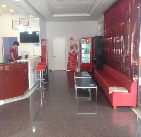 Номер Стандарт Трехместный, Thank Hotel Shandong Yantai Yingchun Street International Exhibition Center