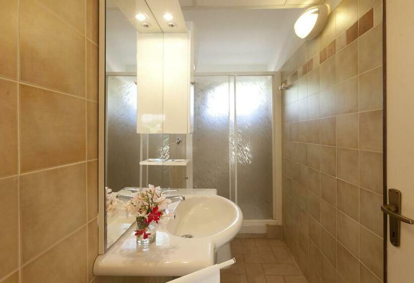 Бунгало Стандарт, Golfo Di Maremma Village