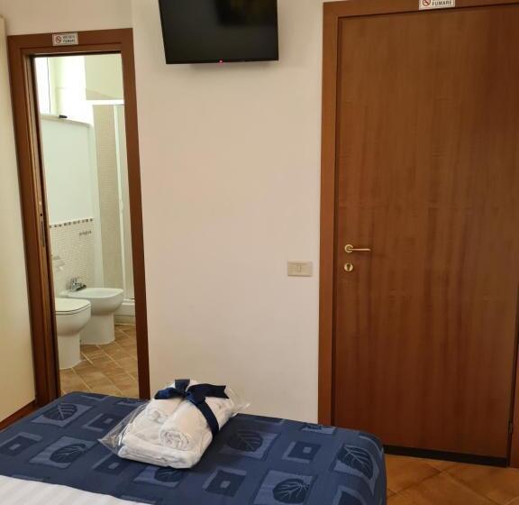 اتاق استاندارد یک نفره, Albis Rooms Guest House