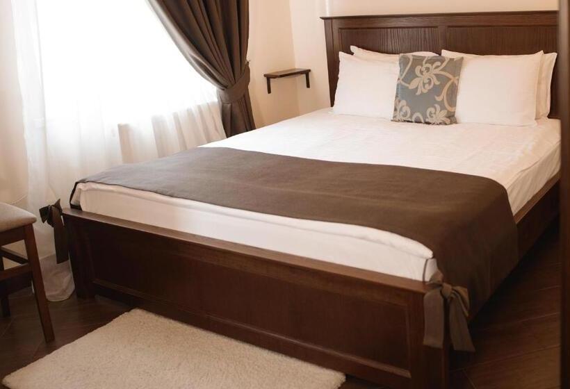 غرفة قياسية, Ekaterinoslav