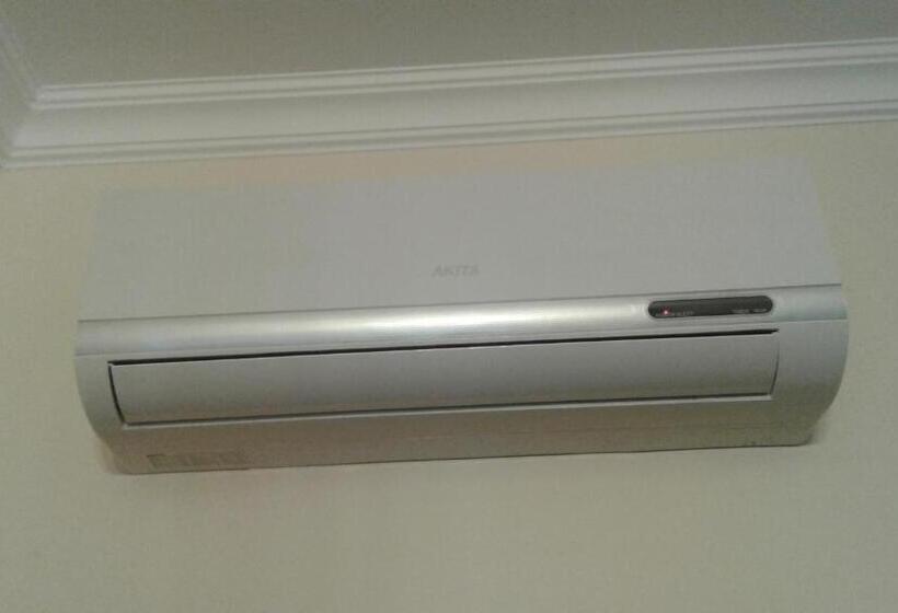 جناح جونيور عائلى, Ekaterinoslav