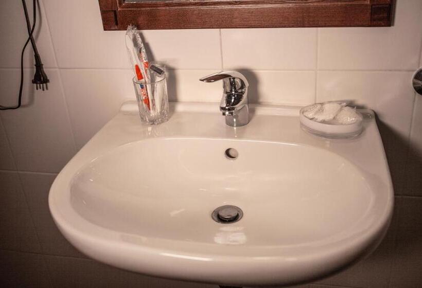 جناح, Ekaterinoslav