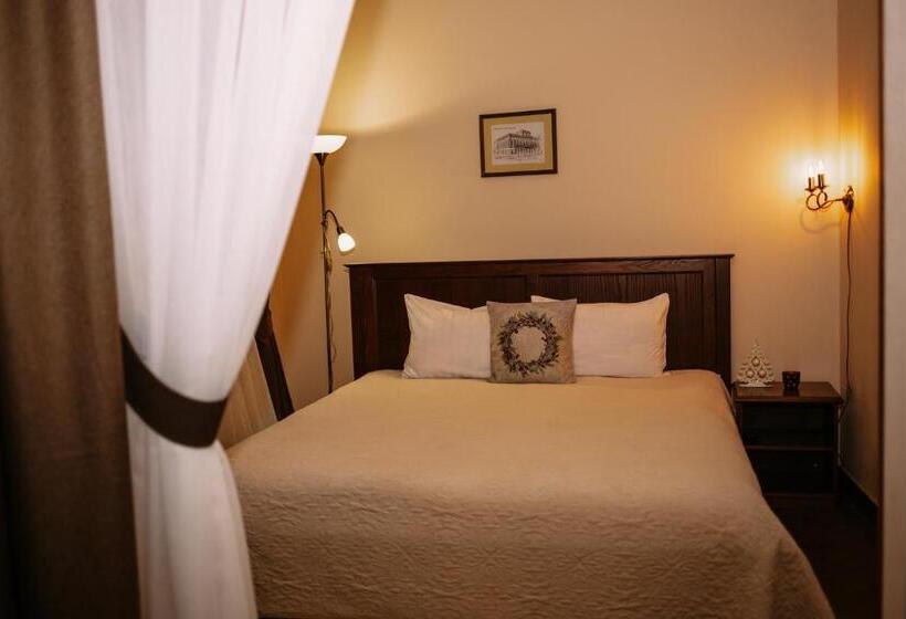 جناح, Ekaterinoslav