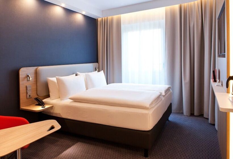Quarto standard, Holiday Inn Express Munich   Olympiapark, An Ihg