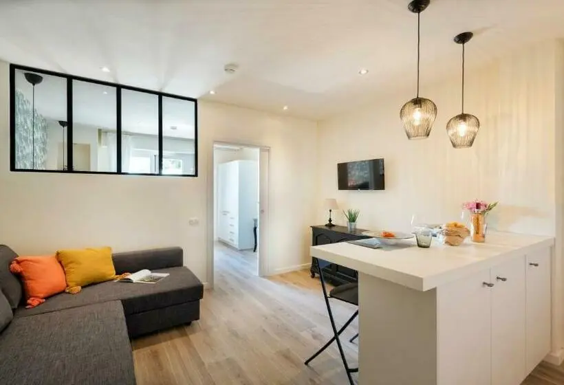 1 Bedroom Apartment Lake View, Park Residence Il Gabbiano