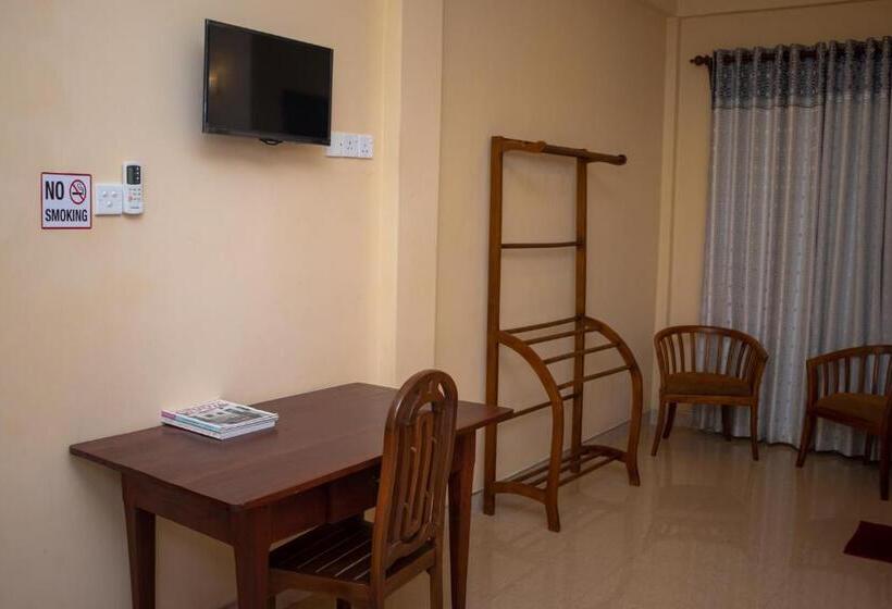 Номер Стандарт Вид на Горы, Roylanka Inn