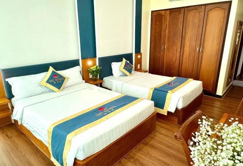 Triple Room Sea View, Thuy Van