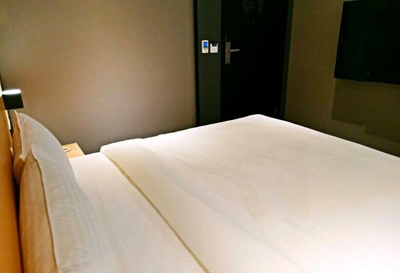 اتاق استاندارد, Walker Taoyuan