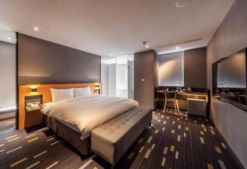 اتاق لوکس, Walker Taoyuan