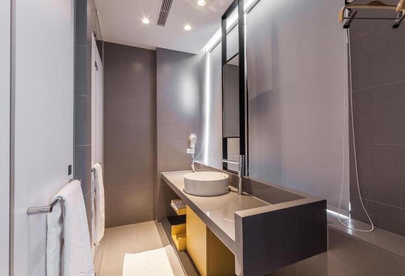 اتاق لوکس, Walker Taoyuan