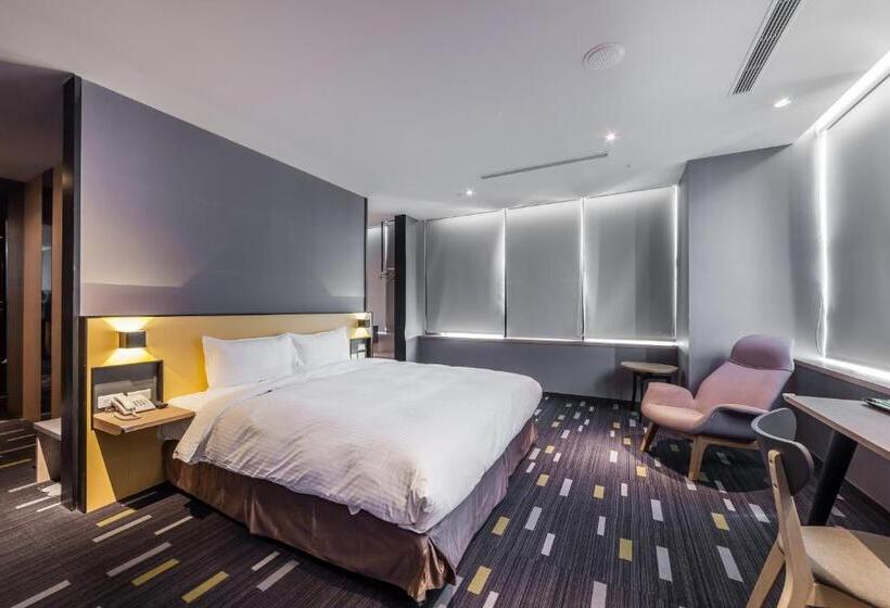 اتاق لوکس, Walker Taoyuan