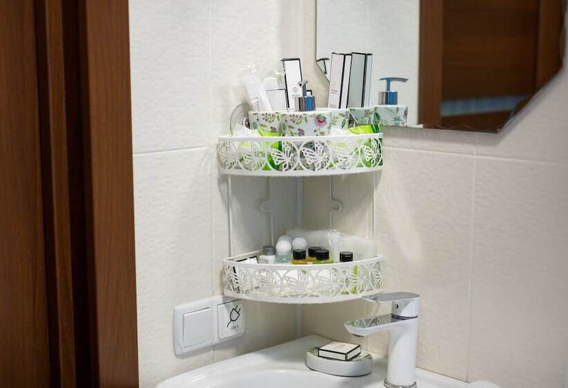 استودیوی استاندارد, Abazhur