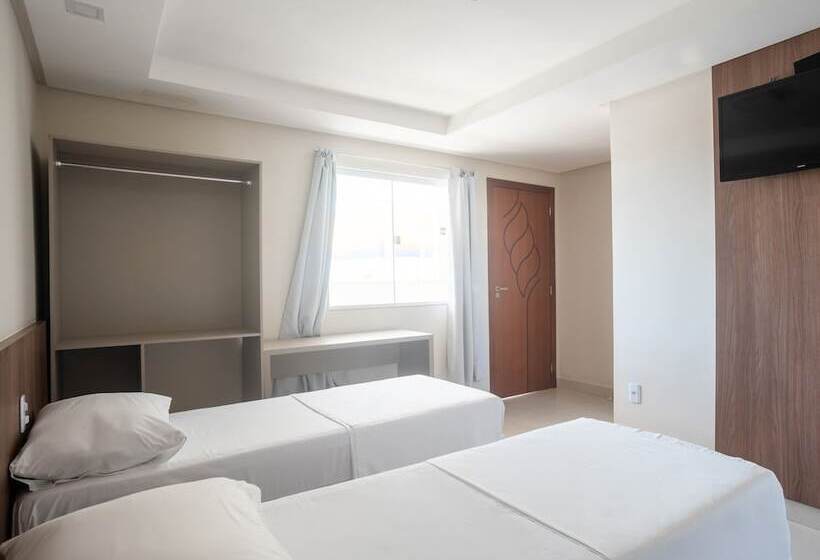 标准三人间, Barra Do Riacho, Aracruz