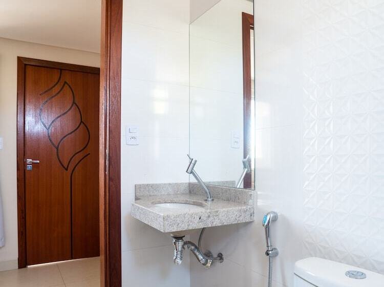 标准三人间, Barra Do Riacho, Aracruz