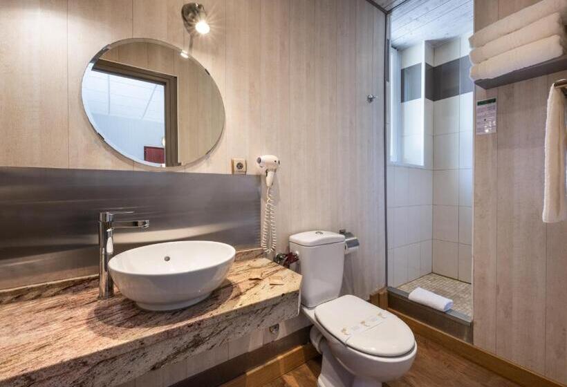 스탠다드 트리플 룸, Beau Rivage