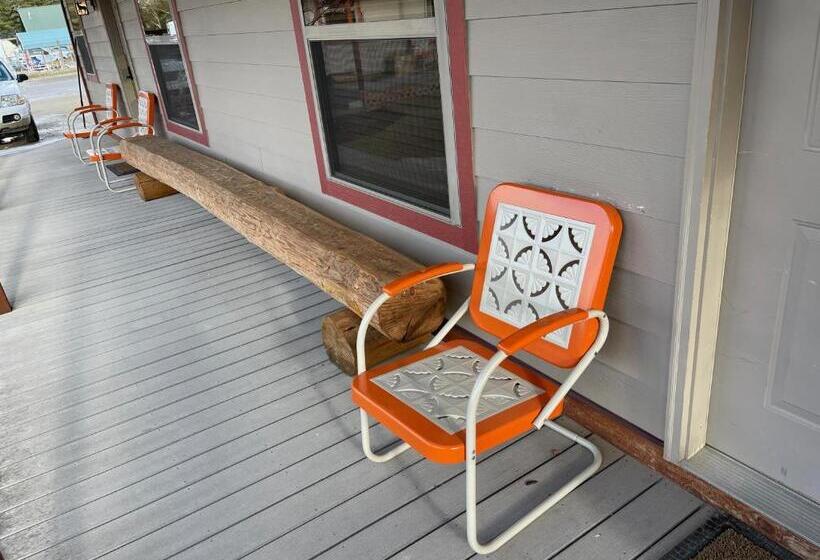 بنجلو قياسى غرفتين نوم, Pinedale Cozy Cabins