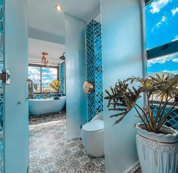 سوییت لوکس, Athena Hotel Quy Nhơn