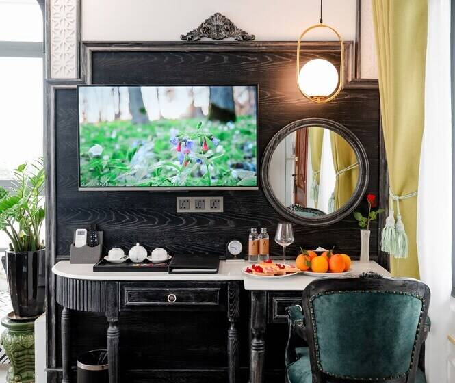 سوییت لوکس, Athena Hotel Quy Nhơn