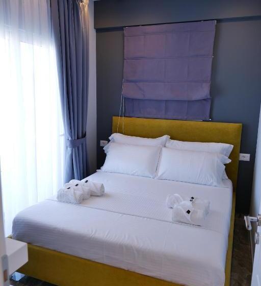 סוויטה, Blue Water Hotel Ksamil