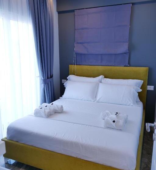 סוויטה, Blue Water Hotel Ksamil