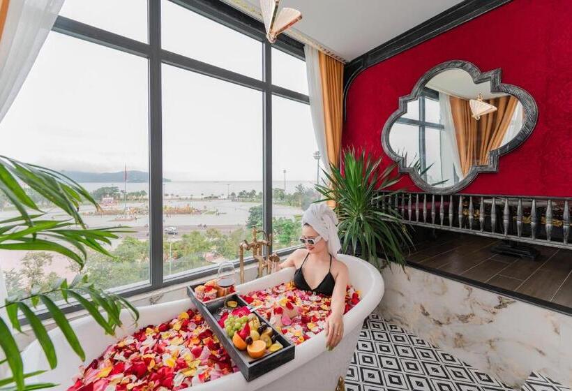 سوییت لوکس, Athena Hotel Quy Nhơn