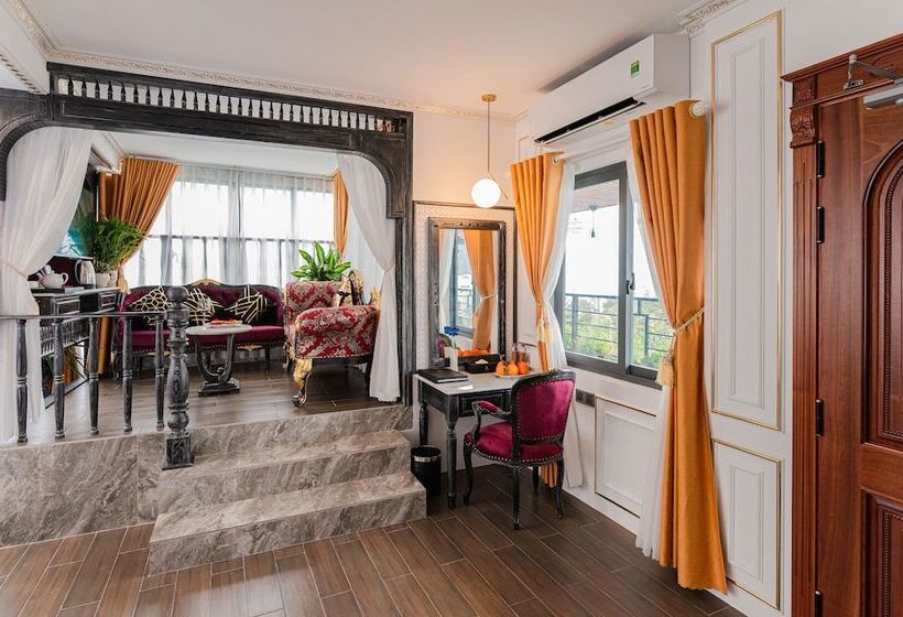 سوییت لوکس, Athena Hotel Quy Nhơn