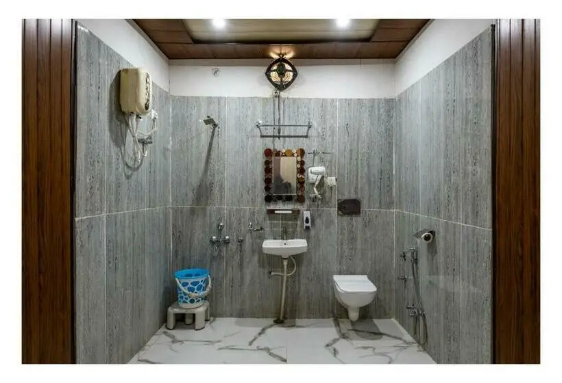 اتاق استاندارد با چشم‌انداز کوهستان, Bundeli Farm Resort & Banquet Orchha