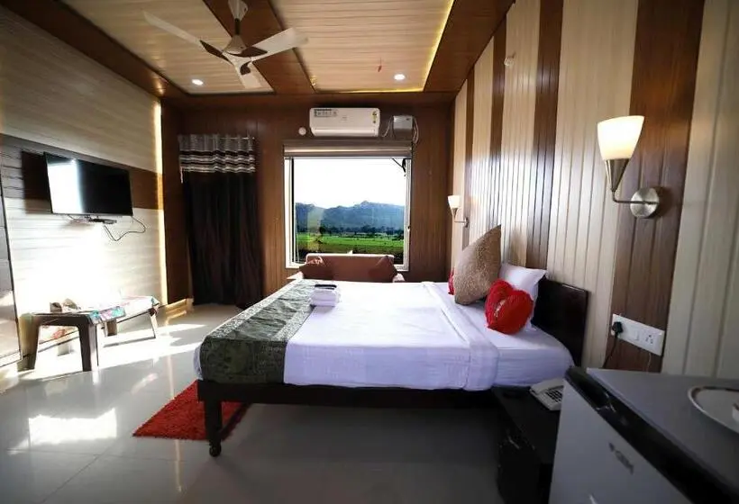 اتاق استاندارد با چشم‌انداز کوهستان, Bundeli Farm Resort & Banquet Orchha