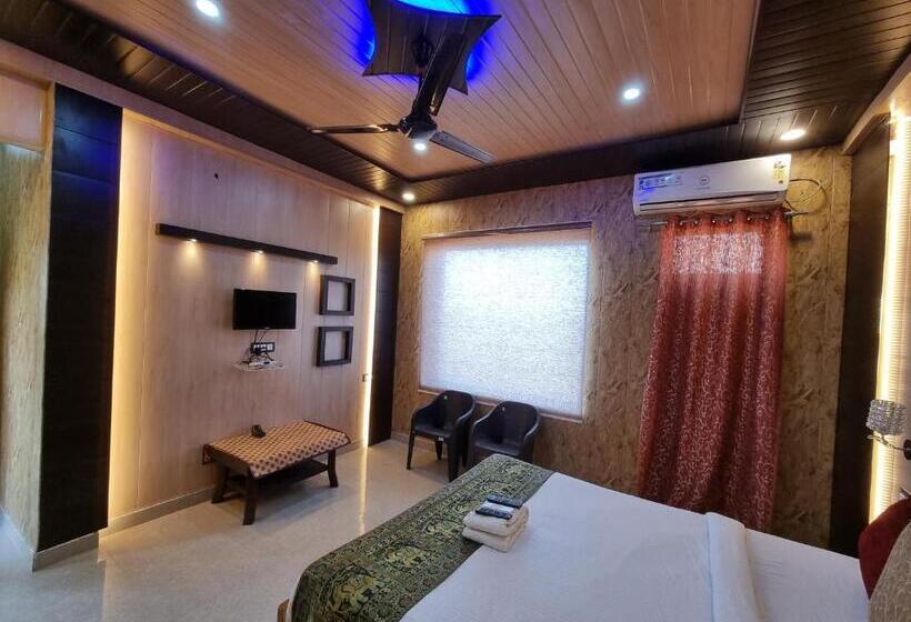 Номер Стандарт Вид на Горы, Bundeli Farm Resort & Banquet Orchha