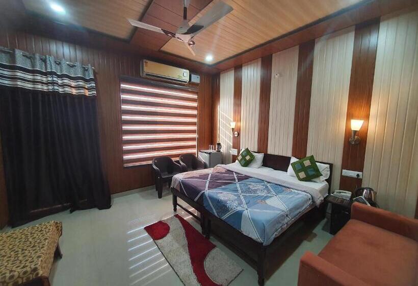 חדר סטנדרט נוף להרים, Bundeli Farm Resort & Banquet Orchha