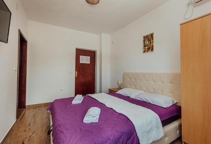 اتاق استاندارد با چشم‌انداز دریا, Apartments Bonaca Igalo