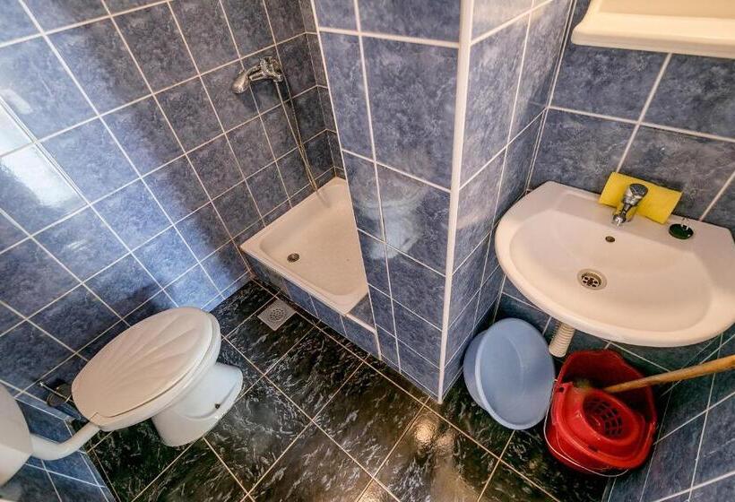 استودیوی استاندارد, Apartments Bonaca Igalo