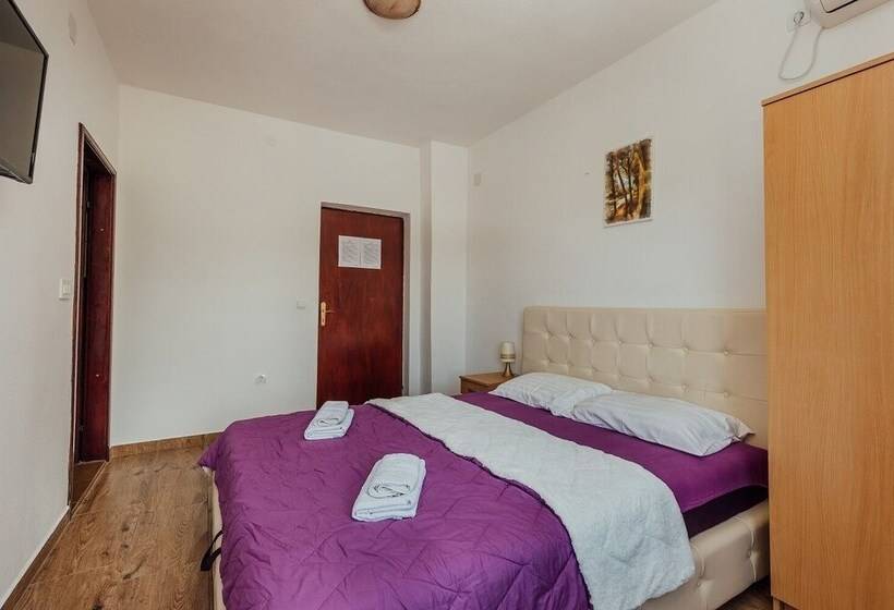 اتاق استاندارد با چشم‌انداز دریا, Apartments Bonaca Igalo