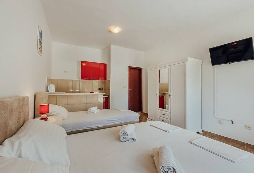 استودیو استاندارد با بالکن, Apartments Bonaca Igalo