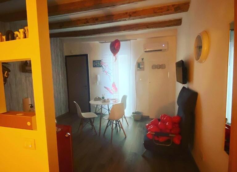 اتاق استاندارد, Come Nelle Favole