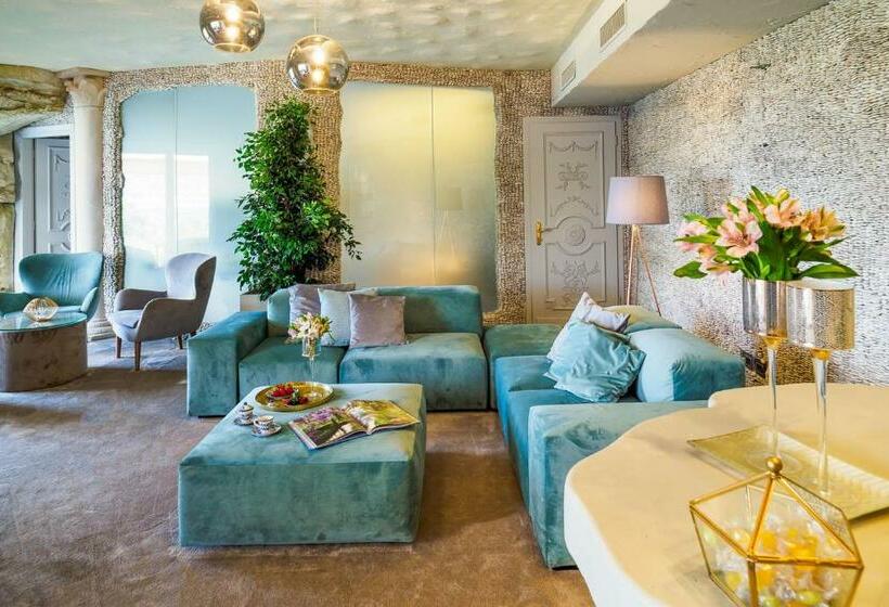 סוויטה עם בריכה, Atlantis Bay  Vretreats