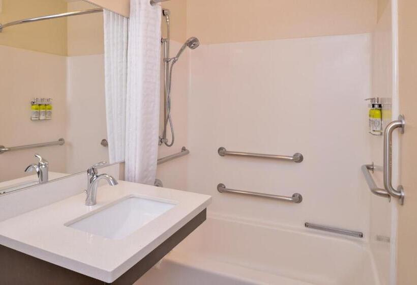 جناح لذوى الاحتياجات الخاصة, Candlewood Suites Austin Round Rock, An Ihg