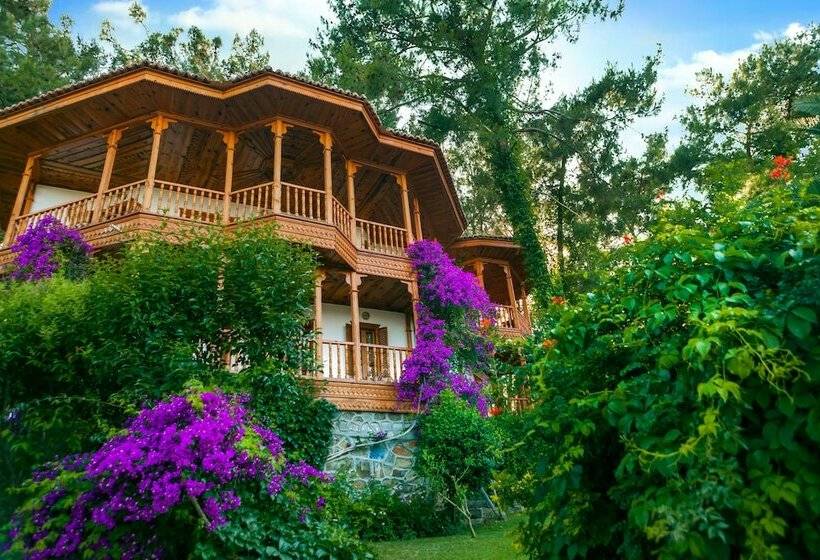 Бунгало Стандарт, Club & Hotel Letoonia