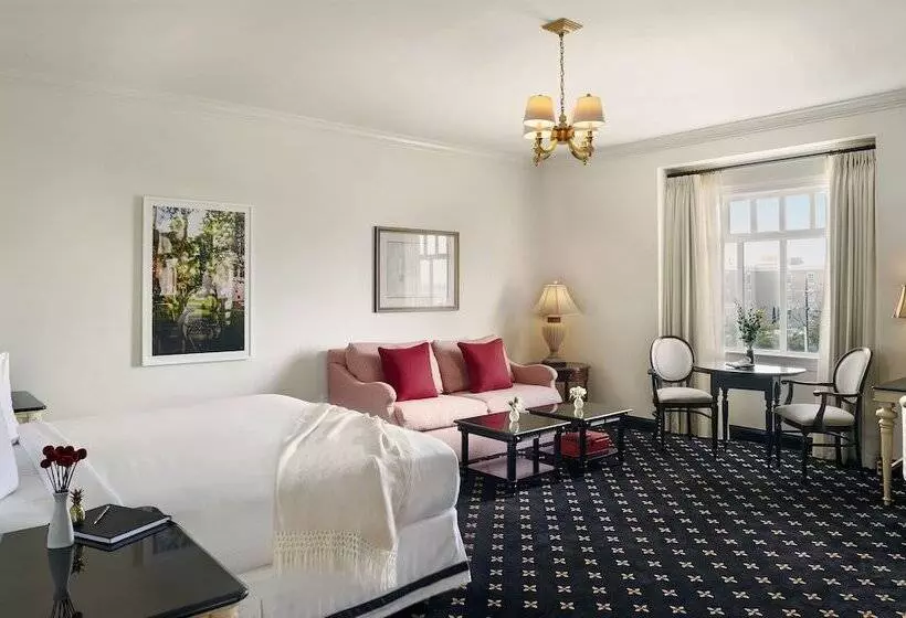سوییت جونیور, French Quarter Inn