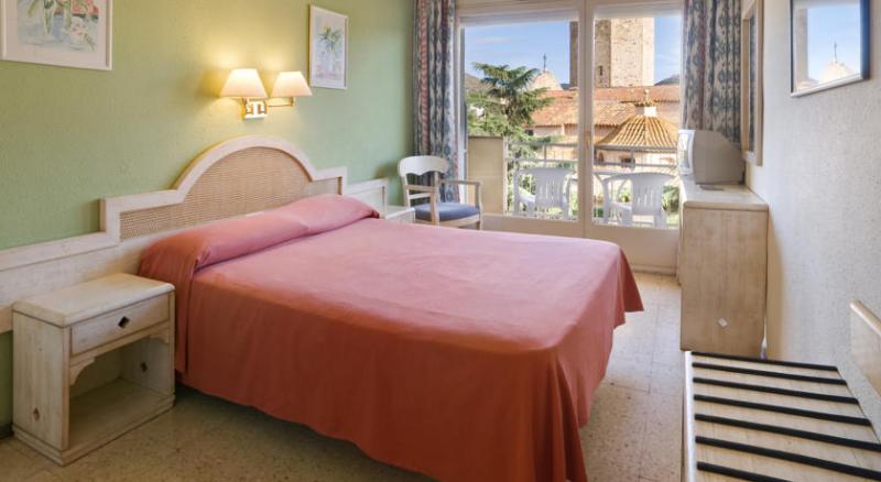 Chambre Triple Standard, Merce
