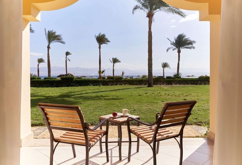 キングサイズベッドのスタンダードルーム, Mosaique Beach Resort Taba Heights