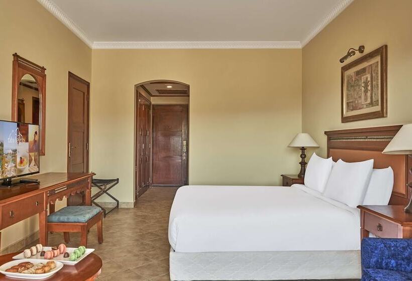 キングサイズベッドのスタンダードルーム, Mosaique Beach Resort Taba Heights