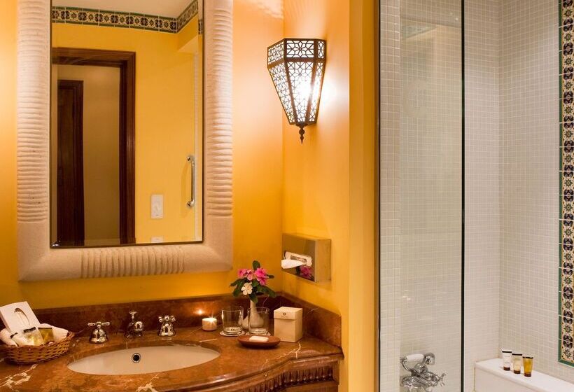 キングサイズベッドのスタンダードルーム, Mosaique Beach Resort Taba Heights