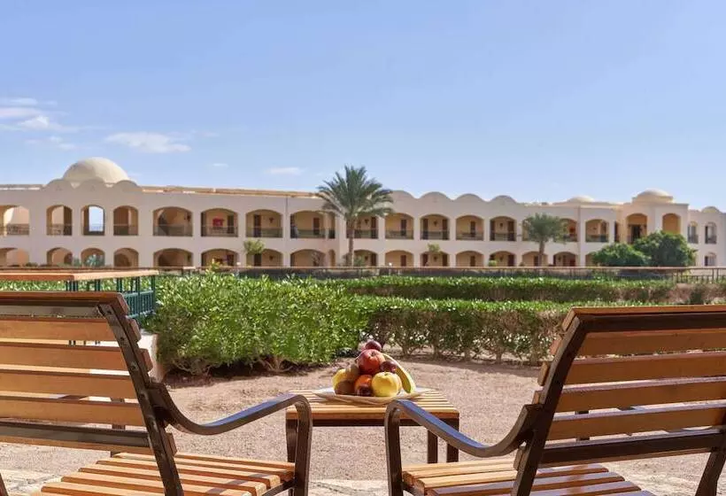 اتاق استاندارد با تخت بزرگ, Mosaique Beach Resort Taba Heights