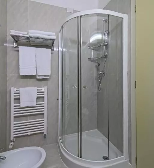 اتاق خانوادگی, Noventa