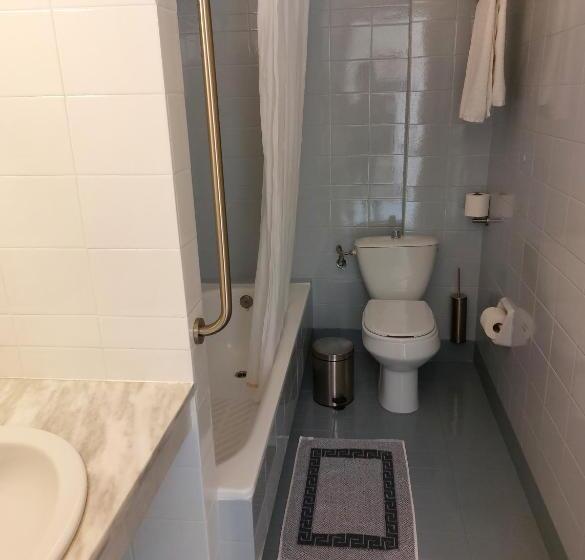 标准间, Olympia Palace